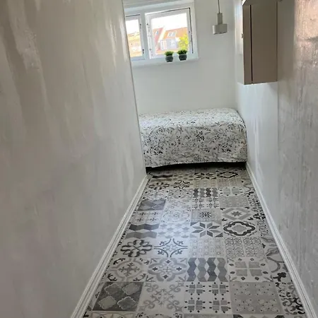C, Hyggelig Bolig Ved Den Gamle By