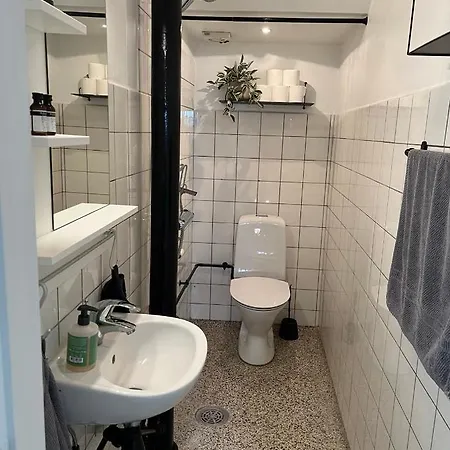 C, Hyggelig Bolig Ved Den Gamle By *